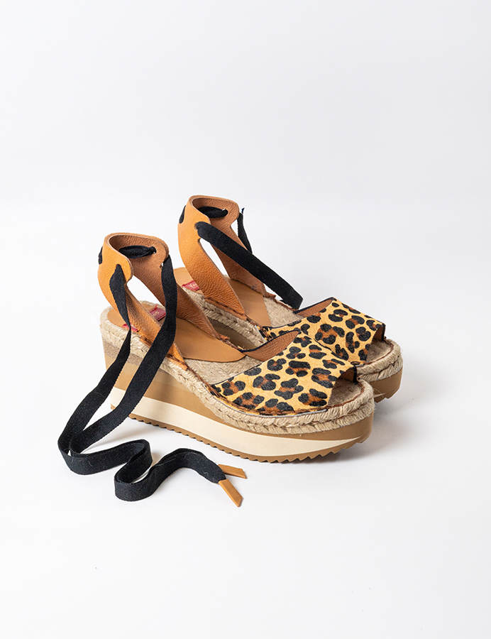 Nika - Leopard